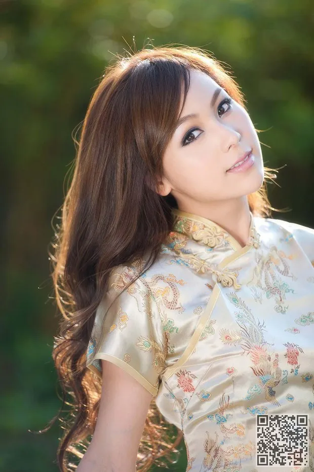 “嘿咻”背后的互联网直播图景：现象、争议与未来